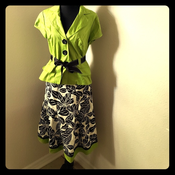 Rubble Bee Dresses & Skirts - Womens Lime Green/Black n White Leaves Skirt Set